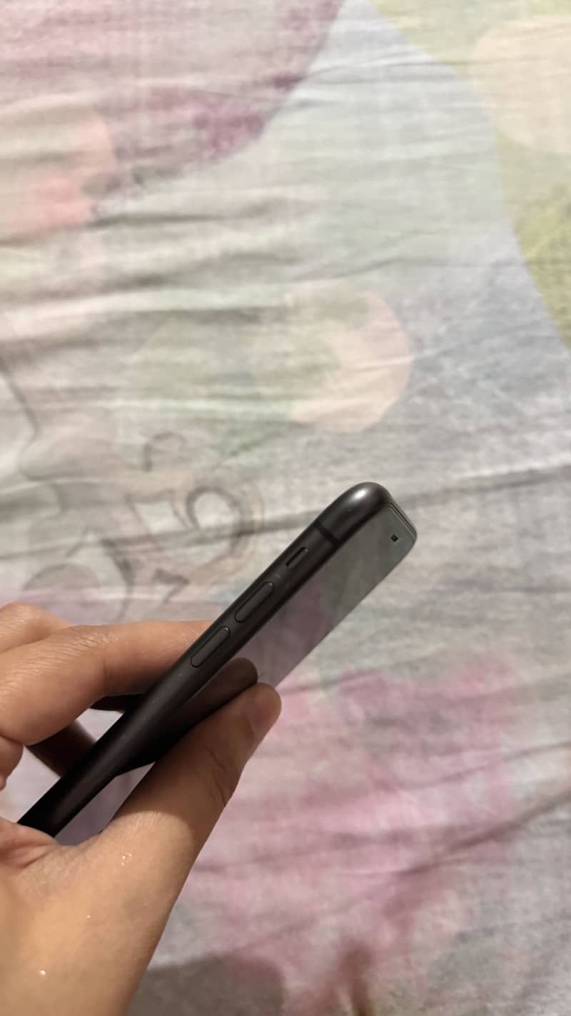 Apple iPhone 11 2
