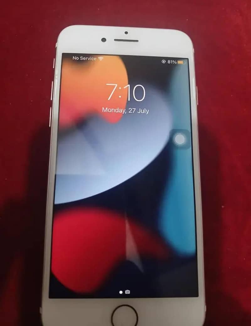 Apple iPhone 7 1