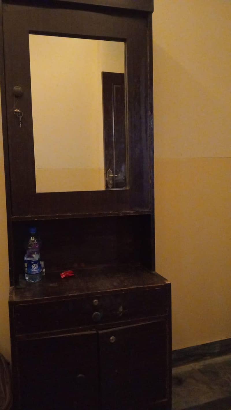 double bed and dressing table 1