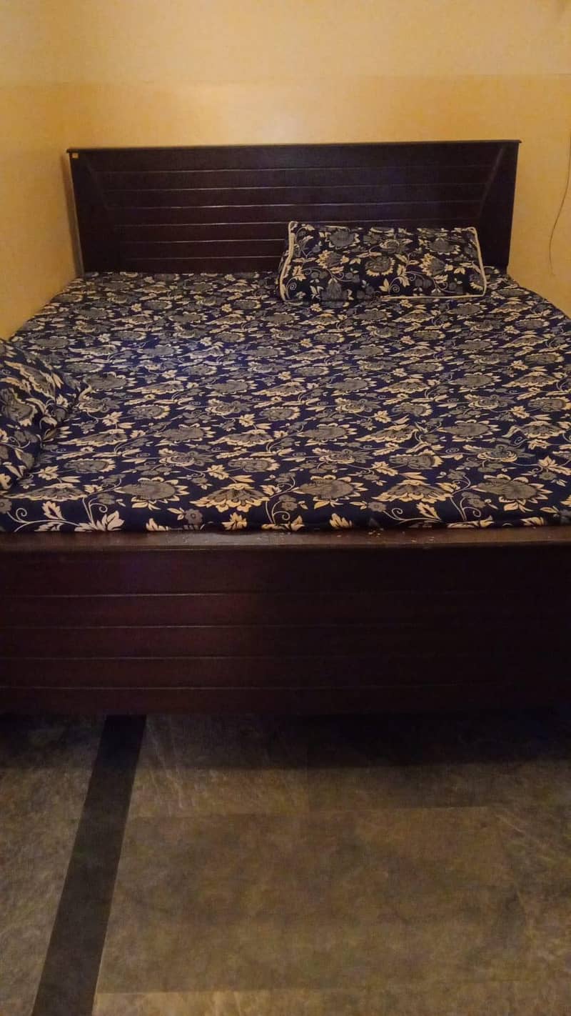double bed and dressing table 2