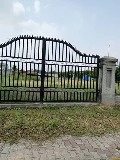 5 Kanal Premium Corner Farmhouse Plot for Sale | Executive Block | Gulberg Greens Islamabad