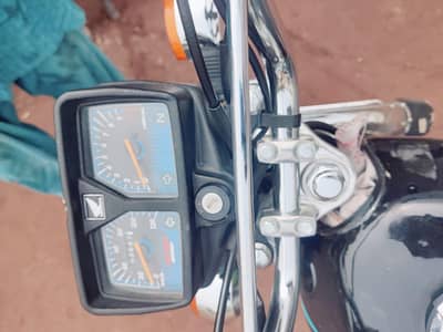 Honda 125 black clour