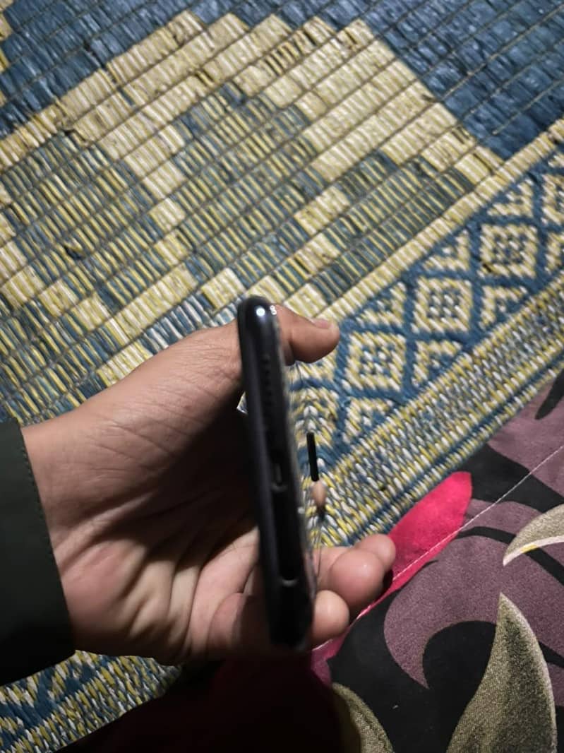 Redmi Note 9S 3