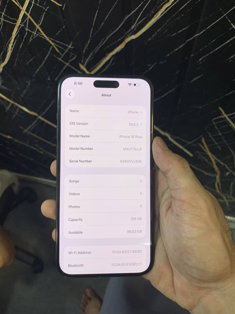 Apple iPhone 16 Plus 6