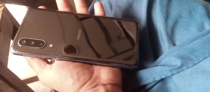 Sharp Aquos zero 5G