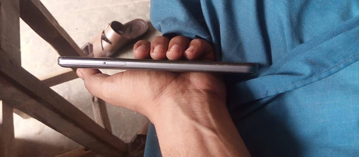 Sharp Aquos zero 5G 4