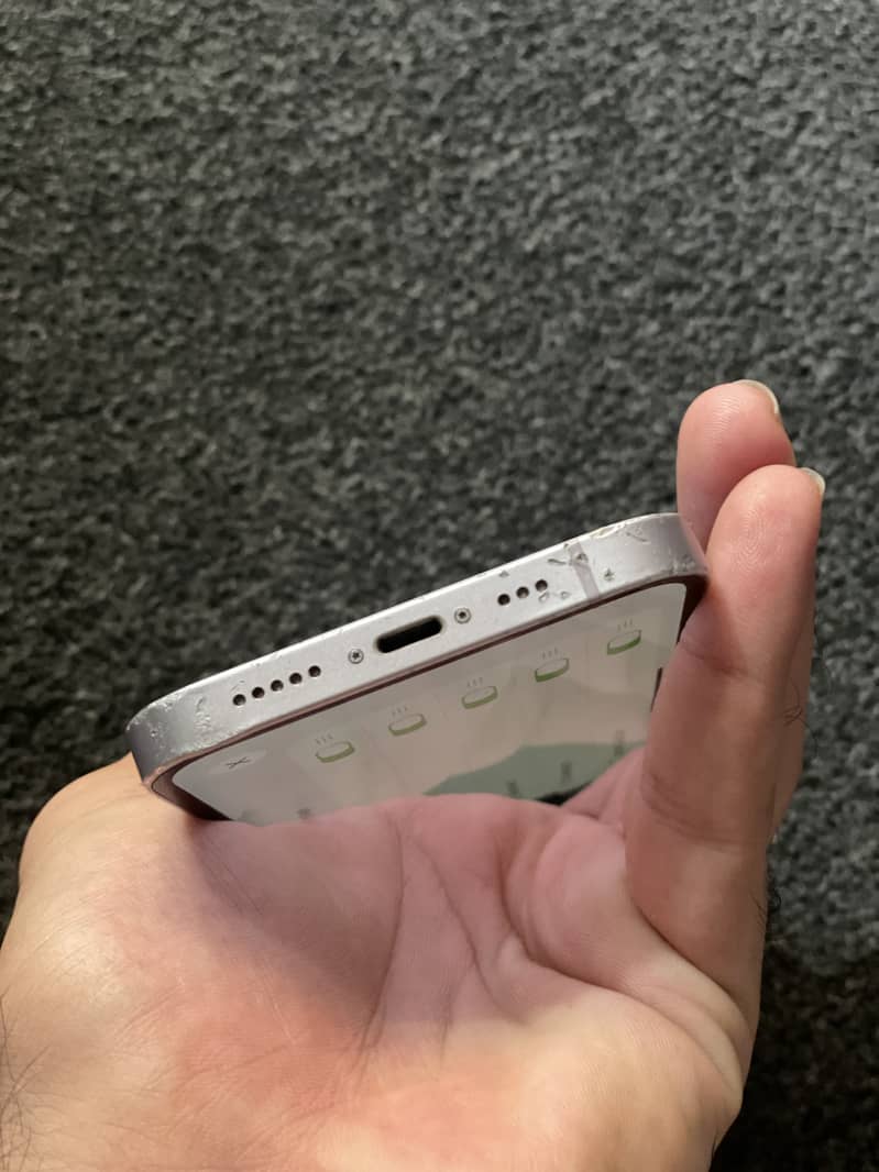 Apple iPhone 14 11