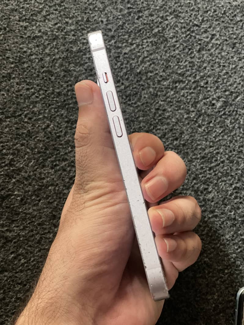 Apple iPhone 14 12