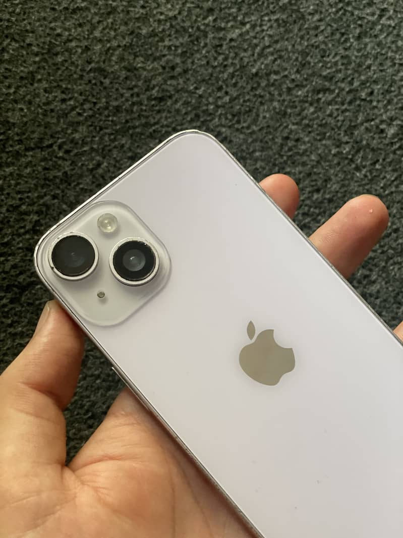 Apple iPhone 14 13