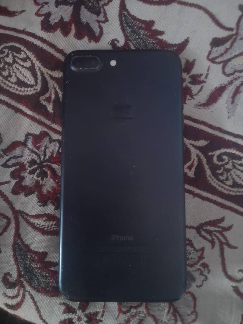 Apple iPhone 7 Plus 0