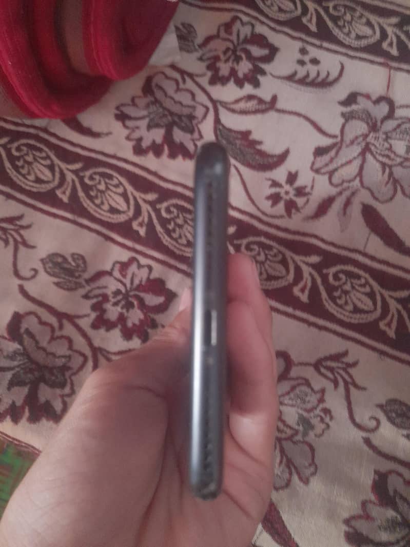 Apple iPhone 7 Plus 2