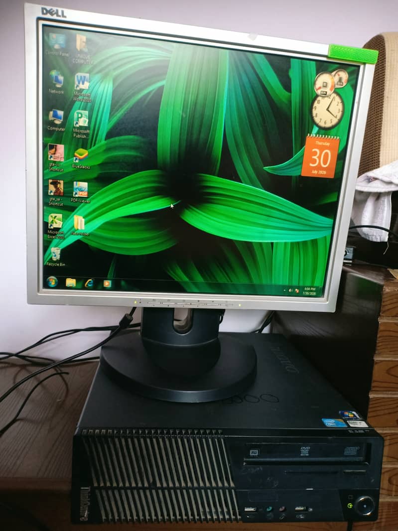 Desktop computer 0