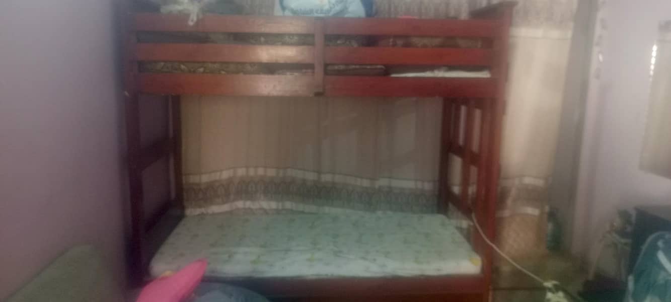 bunker bed 0