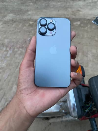 Apple iPhone 13 Pro