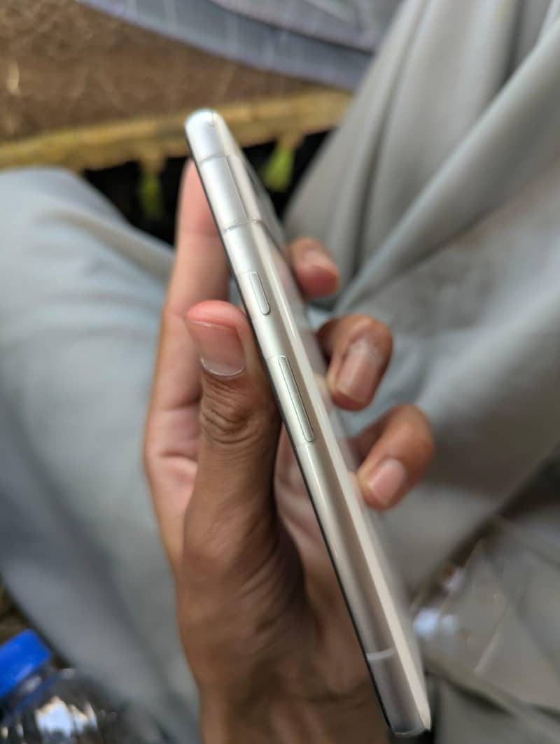 Google Pixel 7a 2