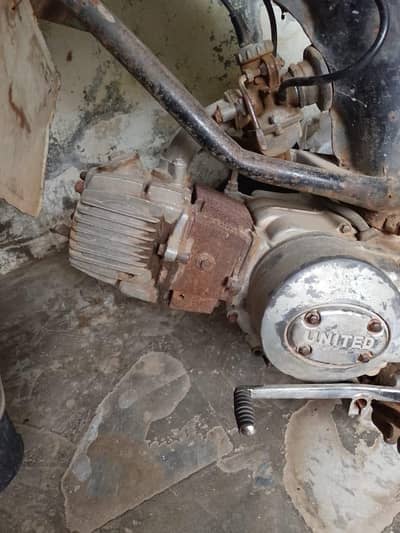 United hundred CC half bike in start condition