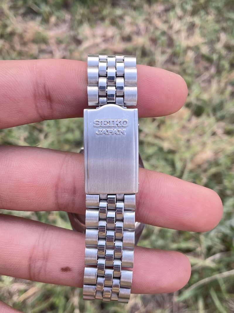 Seiko 5 (Automatic) 1