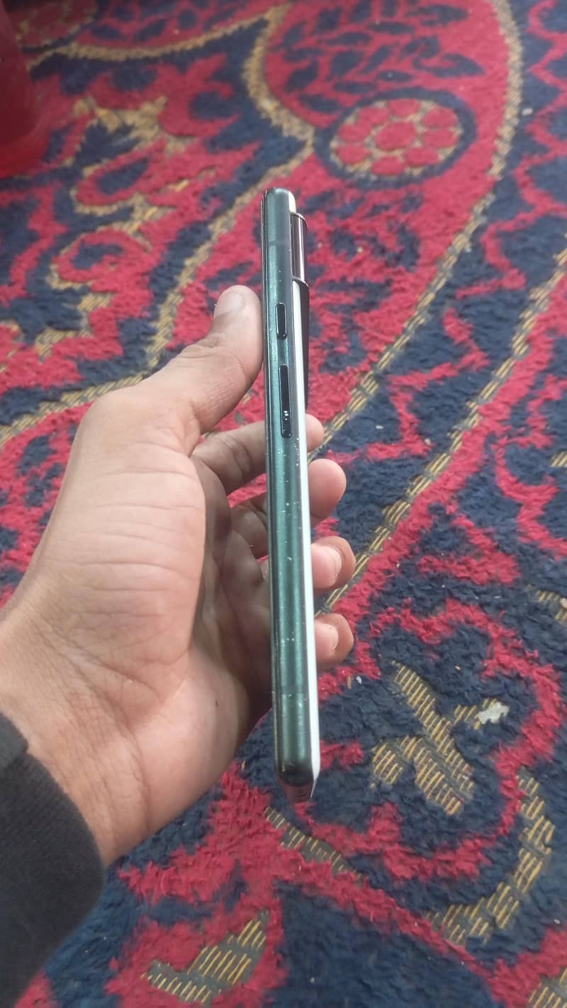 Google Pixel 6 4
