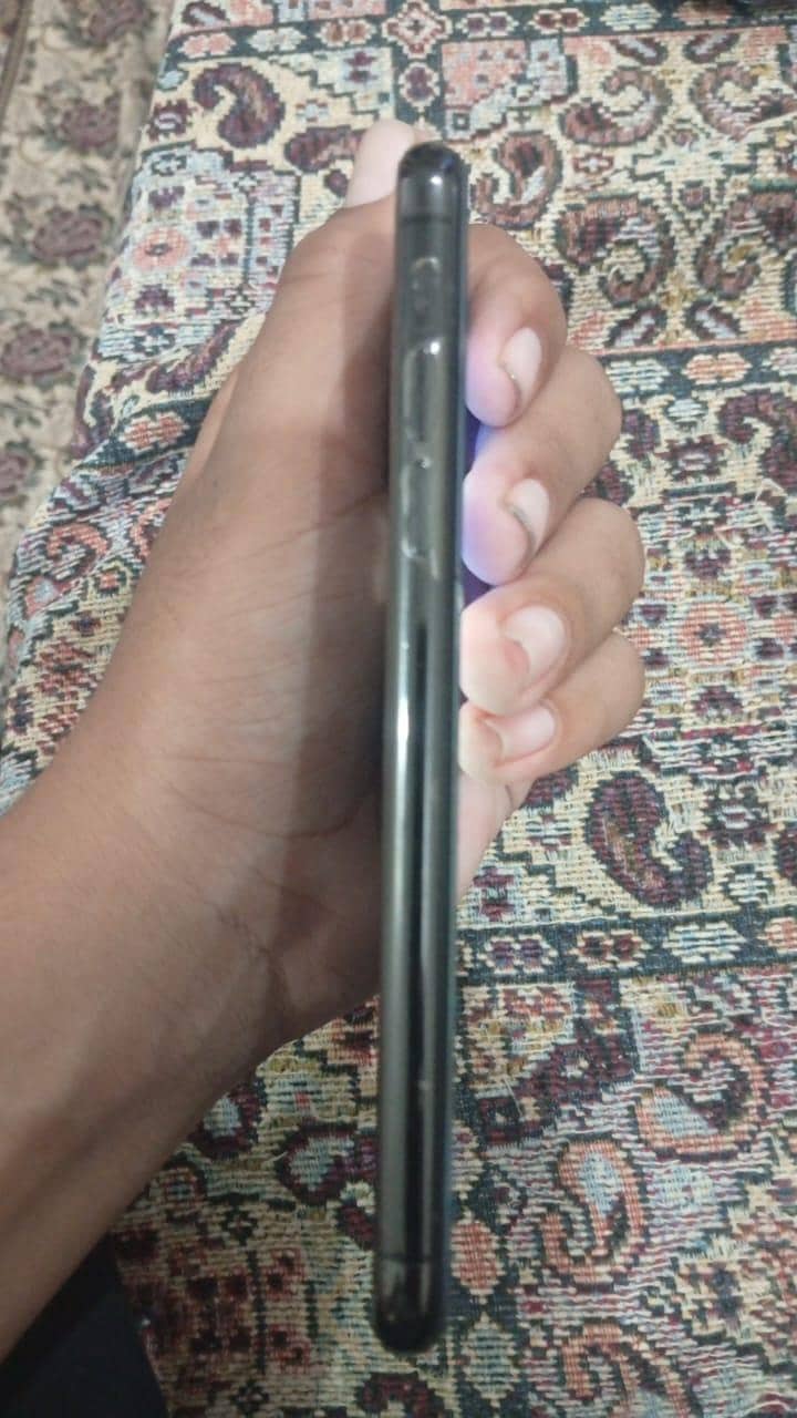 Apple iPhone X 9