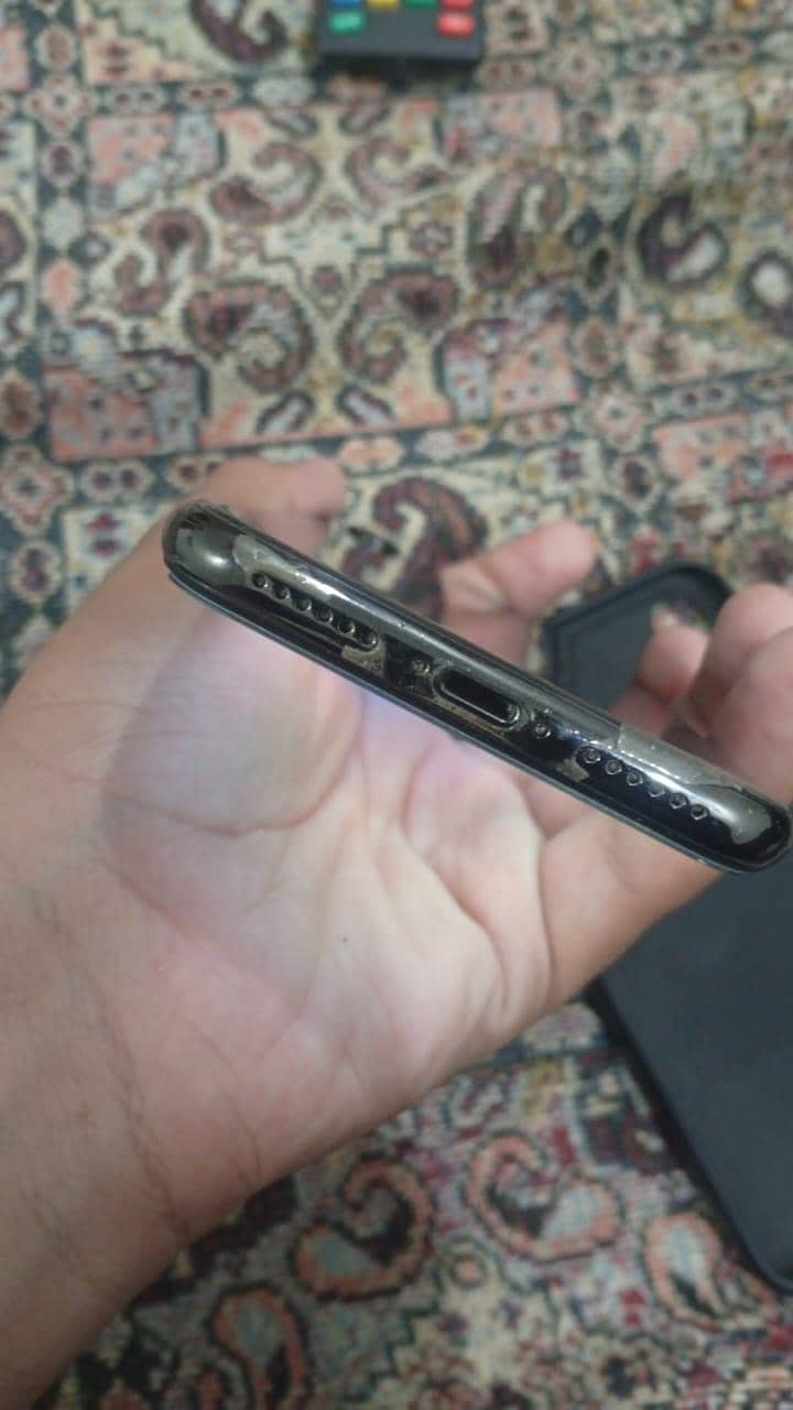 Apple iPhone X 10