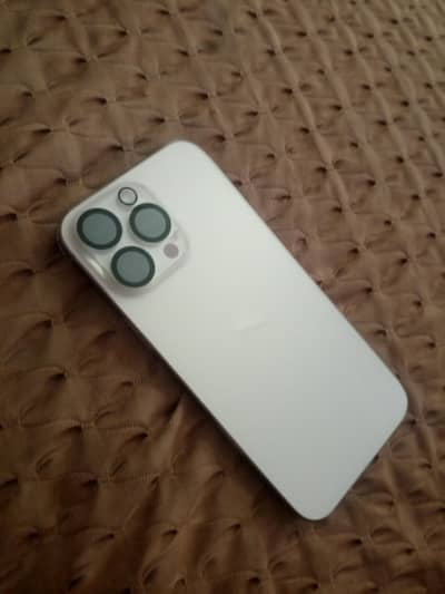 Apple iPhone 16 Pro Max