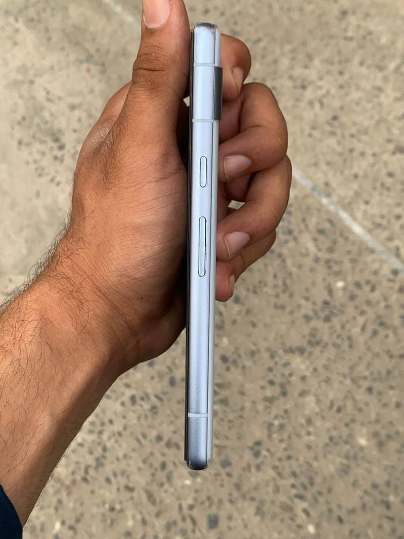 Google Pixel 7a 3