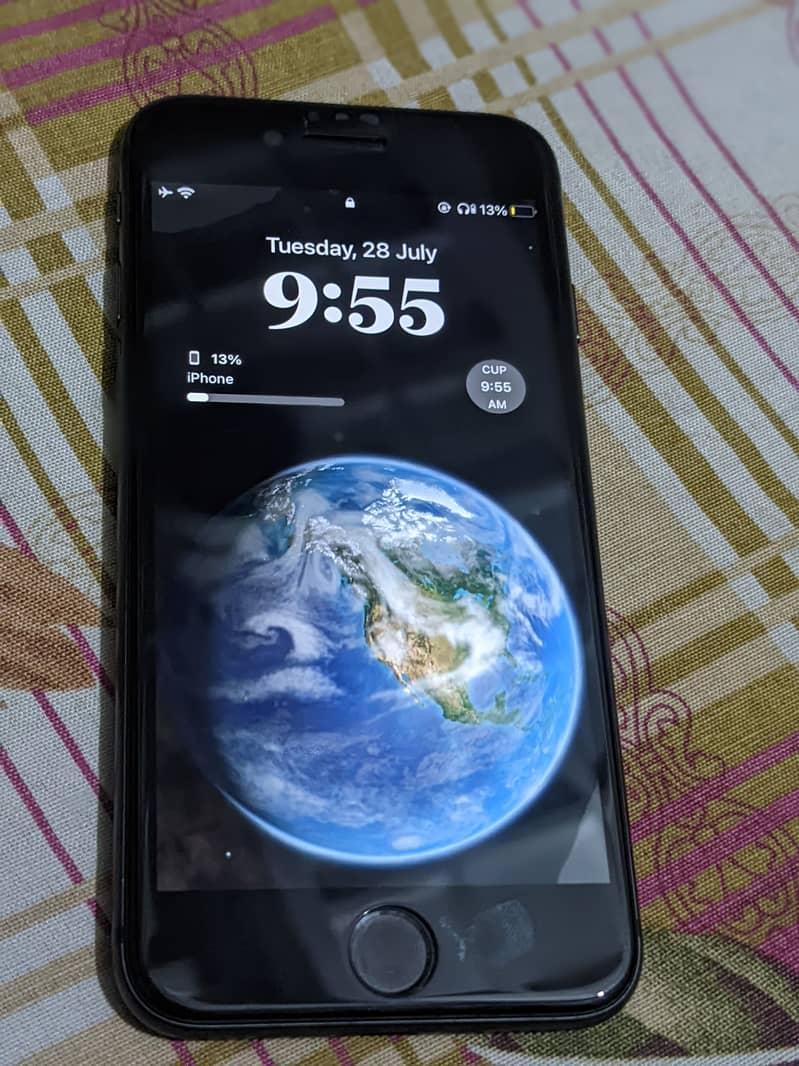 Apple iPhone 8 4