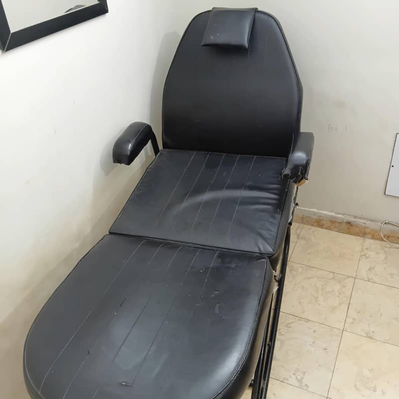 facial bed 1