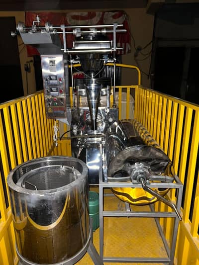 Slanty Popps Kurkure Dryer Mixer and Auto Packing Machine