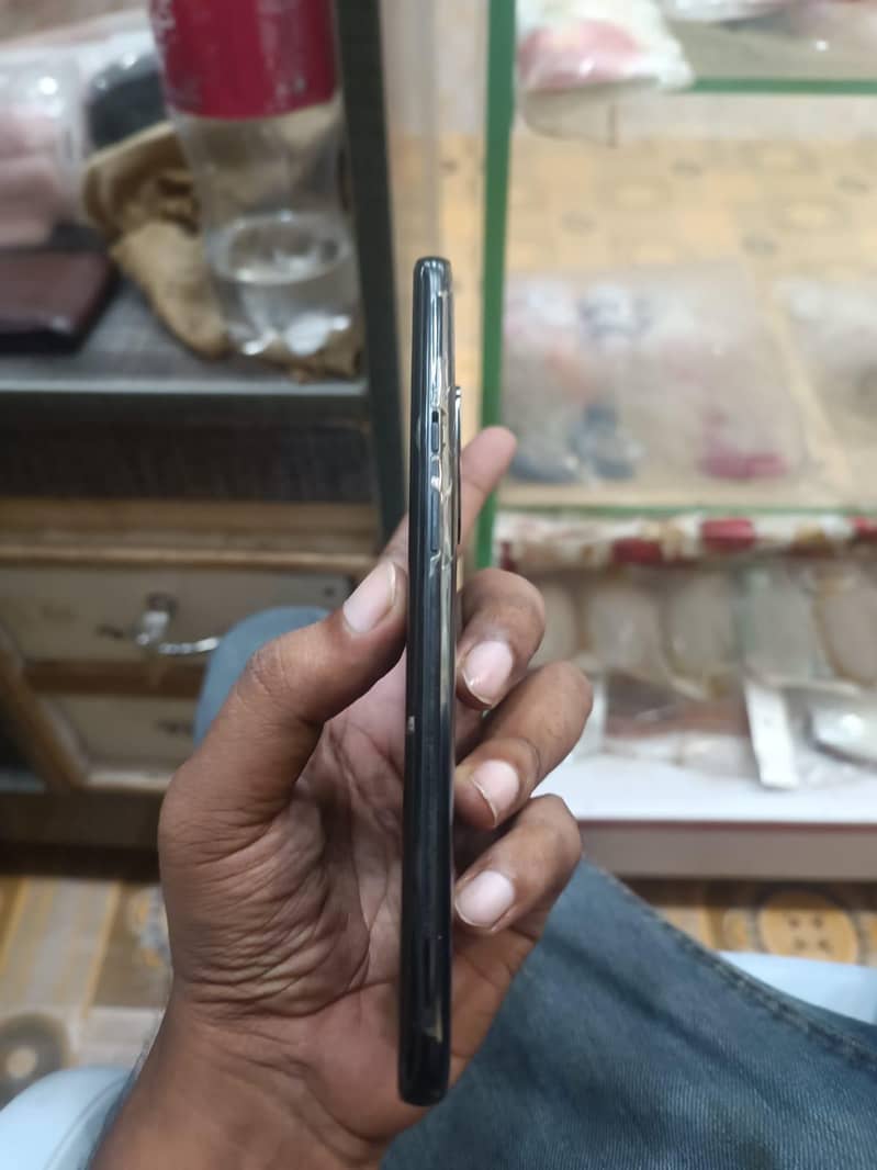One Plus 8 Pro 4