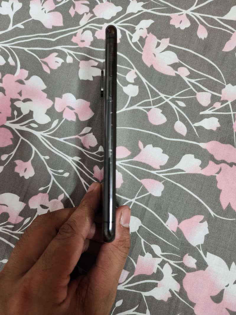Apple iPhone X 11