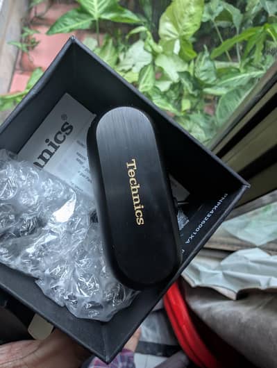 Technics AZ80 wireless earbuds ANC noise cancelling Bluetooth