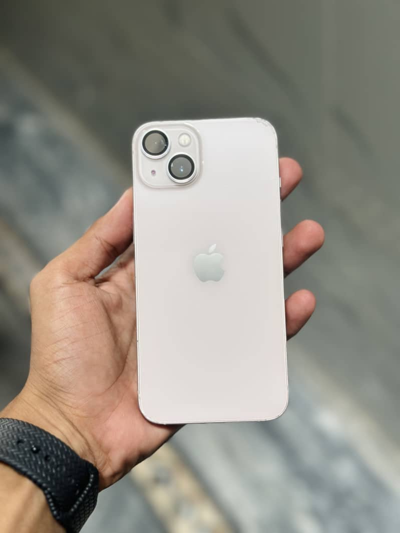 Apple iPhone 13 2