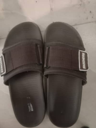 skechers