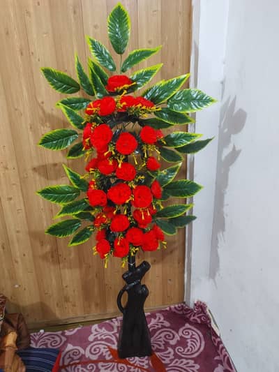 Artificial Flowers & Plants