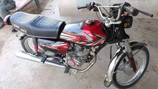 Hond CG-125 Bike