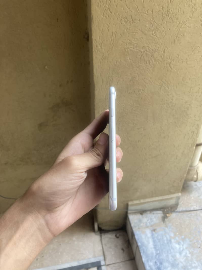 iPhone 7PTA 2