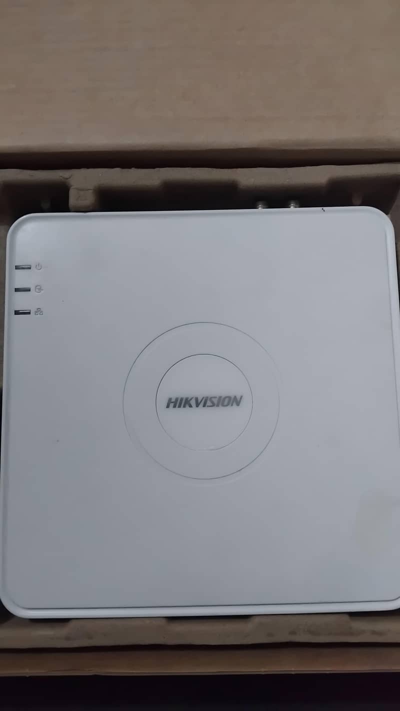 Analog Camera + DVR 0