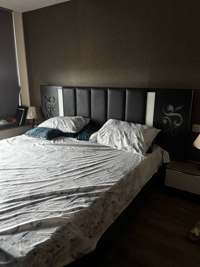 Kingsize Bed Set with Dressing Table 3