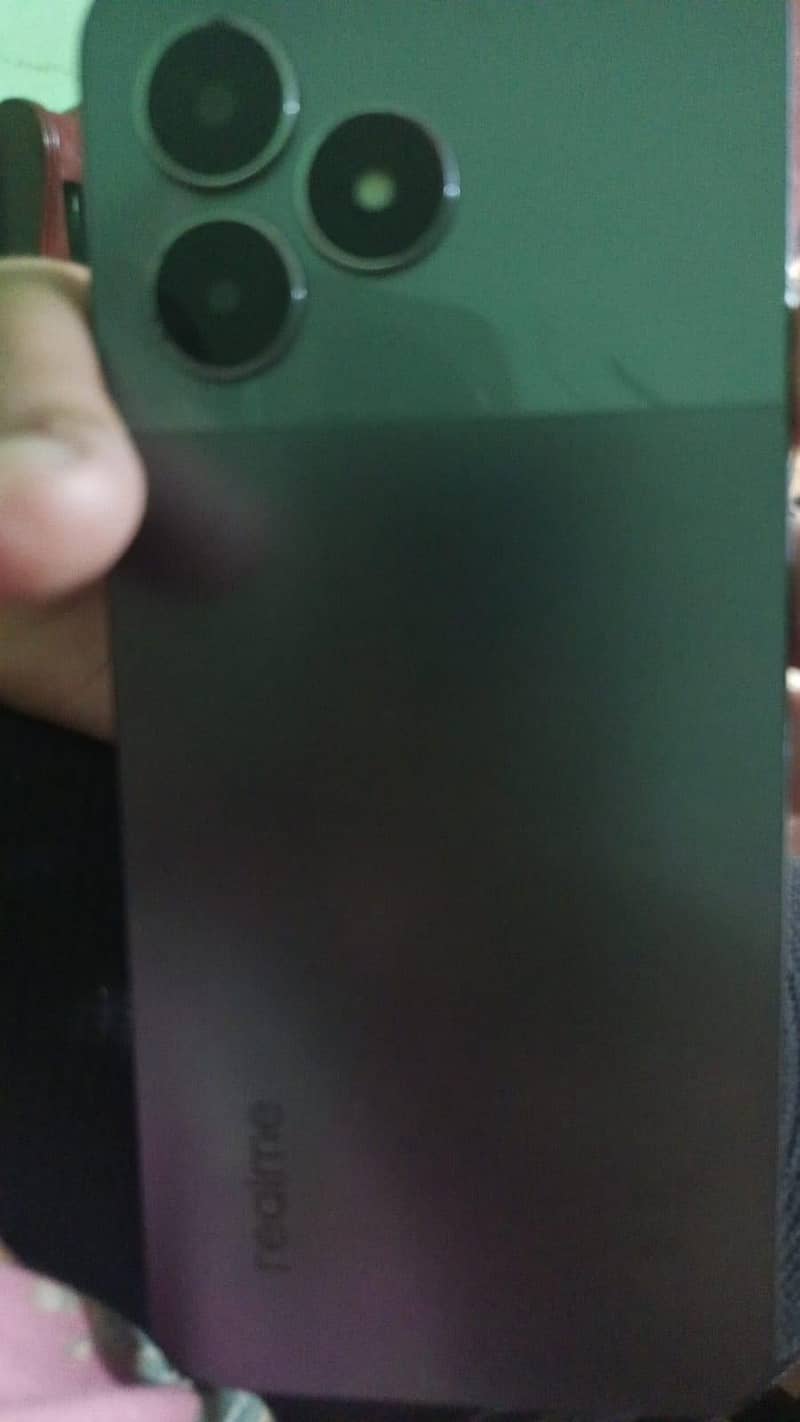 realme 0