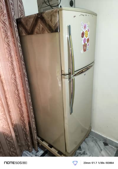 Waves Frige Urgent sale