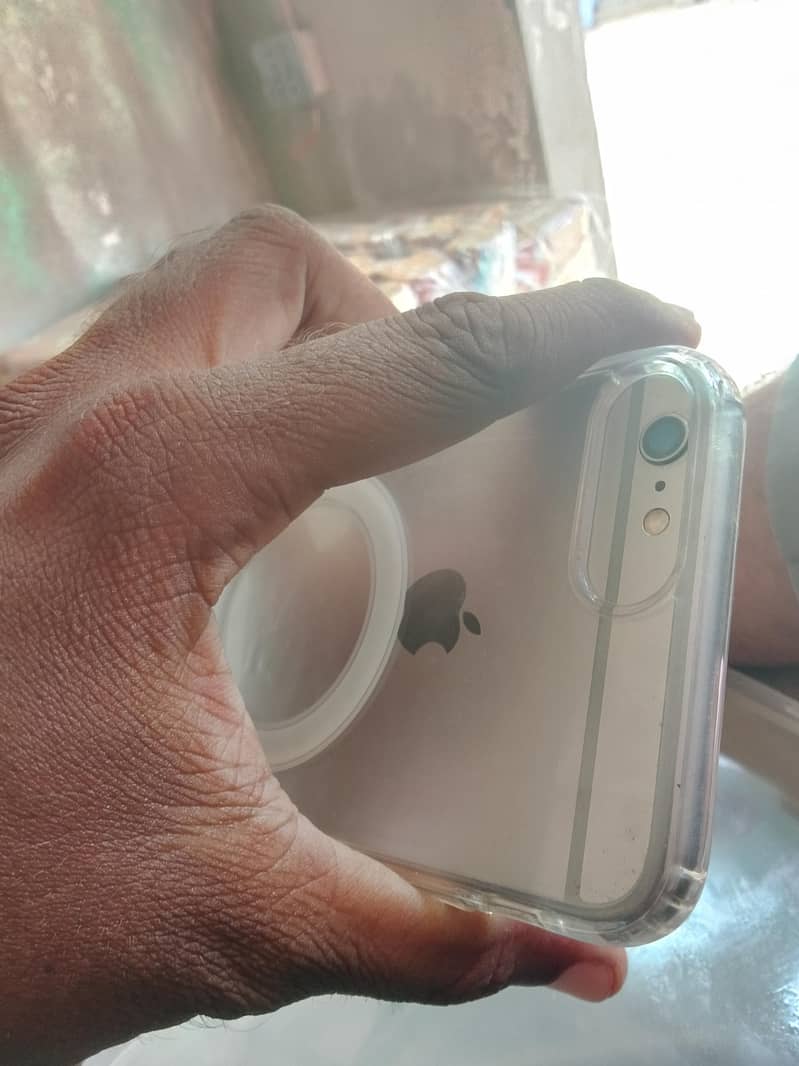 Apple iPhone 6S Plus 3