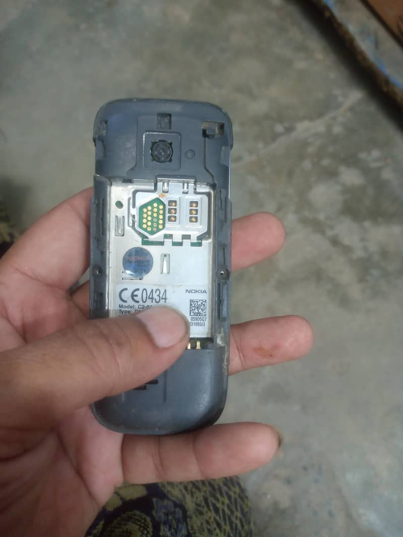 Nokia C2-01 1