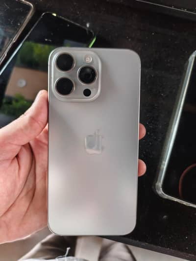 Apple iPhone 15 Pro Max