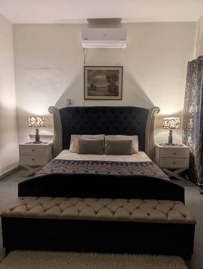 Luxury King Size Bed Set for Sale – Excellent Condition