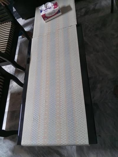 Dining Table Set. Urgent Sale.