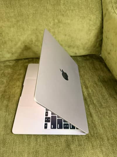 M3 Air 2024 24 gb ram 512gb Storage  24gb ram 512gb storage