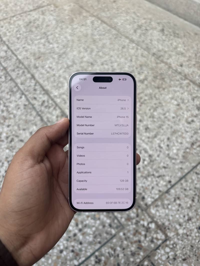 Apple iPhone 15 2