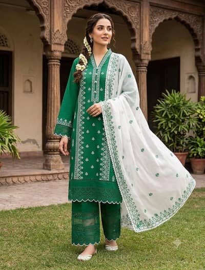 Male and female branded clothes available 0304-0006721 / 03167512300
