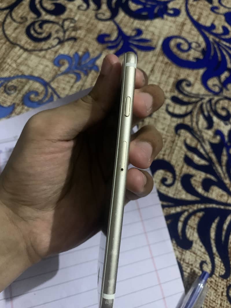 Apple iPhone 6 2